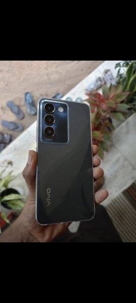 vivo Y200e 5G  8GB RAM  128GB for sale